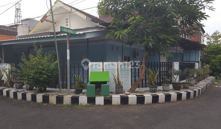 Disewakan Rumah Posisi Hook Lokasi Di Wisma Menanggal Kt 1