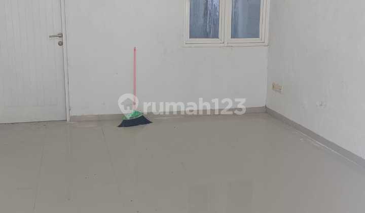 Dijual Cepat Rumah Murah Dekat Kampus Stikom Surabaya KT 2