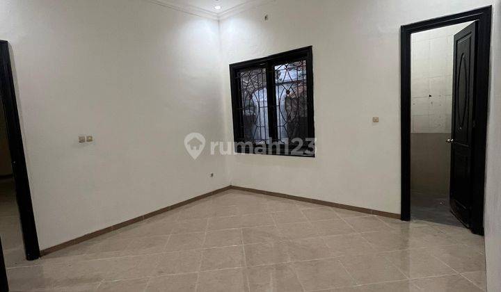 Disewakan Rumah Bagus 2 Lantai Di Jl Teluk Kumai Perak Kt 2