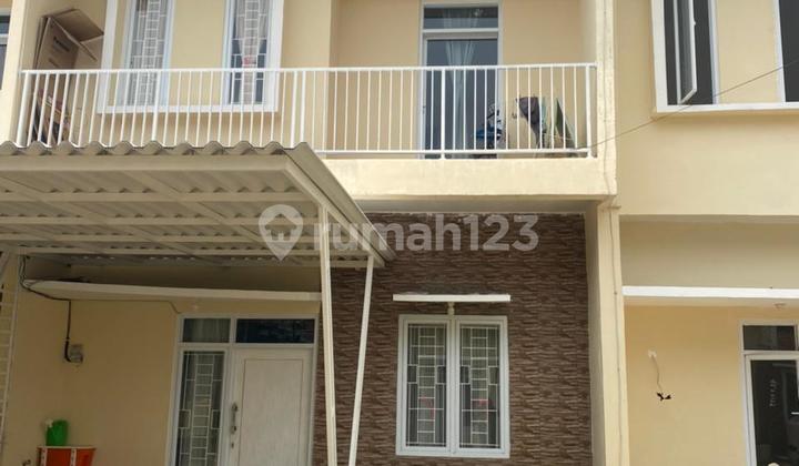 Rumah SHM 2 Lantai di Cibinong 4