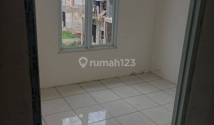 Rumah SHM 2 Lantai di Cibinong 9