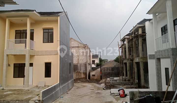 Rumah 2 Lt Free Desaign Minimalis modern  3