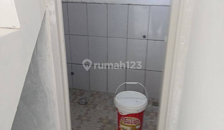 Rumah 2 Lt Free Desaign Minimalis modern  8