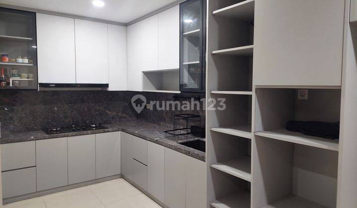 Rumah Mewah 3 Lantai Mezzanine di Mozart Gading Serpong 2