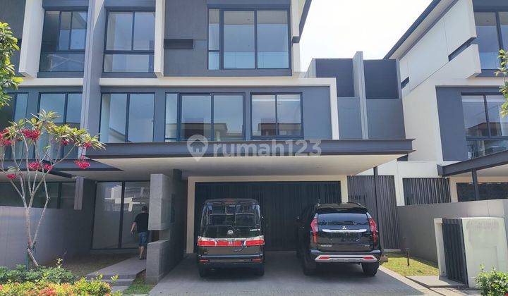 Rumah Cantik di Bsd City Cluster Mewah Lyndon Navapark 1