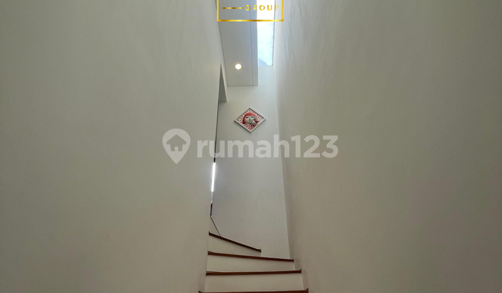 Bisa KPR, Rumah, 2 Lantai, SHM, Siap Huni 2