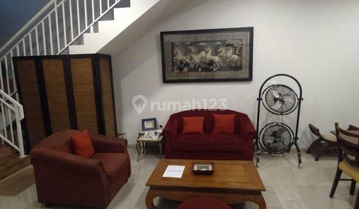 Rumah 2 Lantai Bagus SHM di Ciledug, Tangerang 2