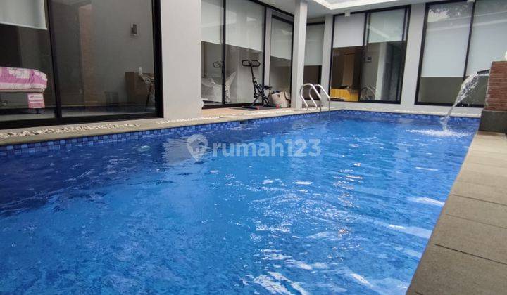 Rumah Baru Semi Furnished SHM di Bintaro, Tangerang Selatan 1