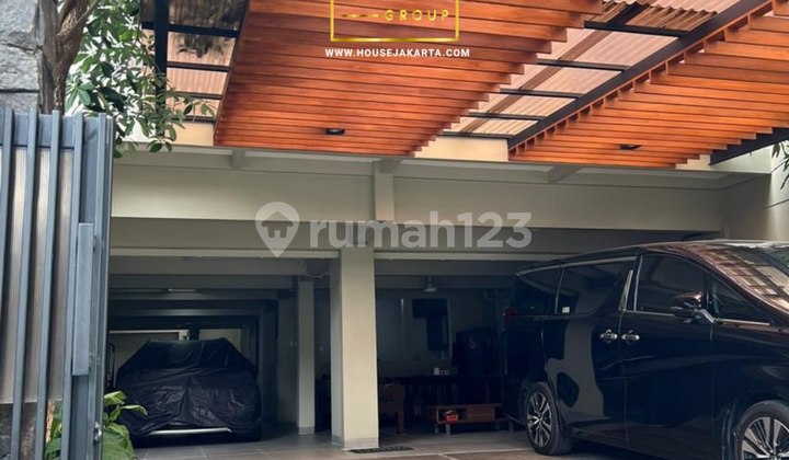 Can be financed with a mortgage, House, 3 Floors, SHM, Flood-free 2