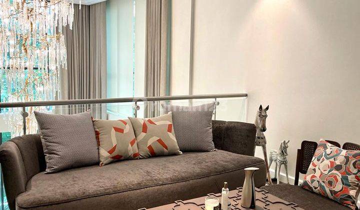 Rumah 2 Lantai Bagus Furnished di Pakubuwono, Jakarta Selatan 12