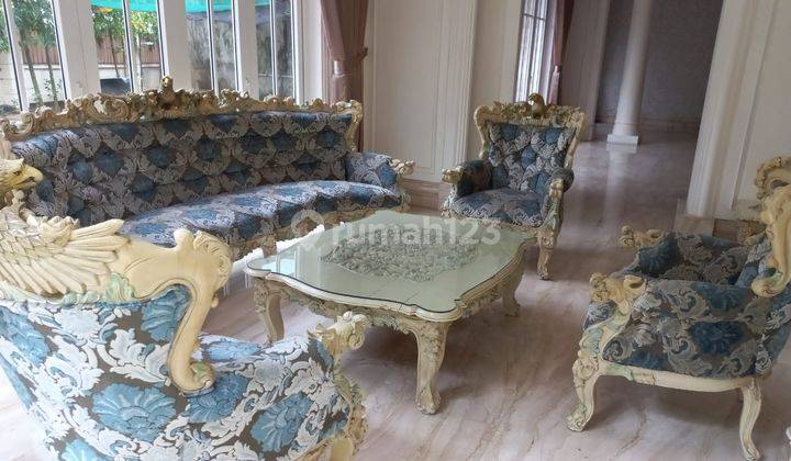 Rumah 2 Lantai Semi Furnished SHM di Senayan, Jakarta Selatan 7