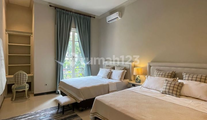 Rumah Bagus Furnished SHM di Senayan, Jakarta Selatan 2
