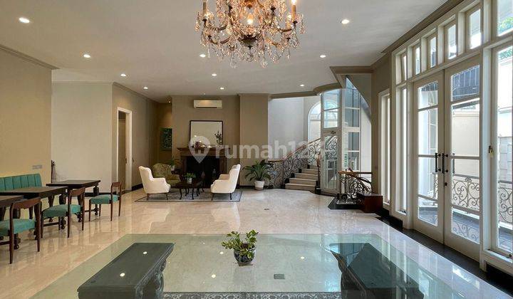 Rumah Bagus Furnished SHM di Senayan, Jakarta Selatan 7