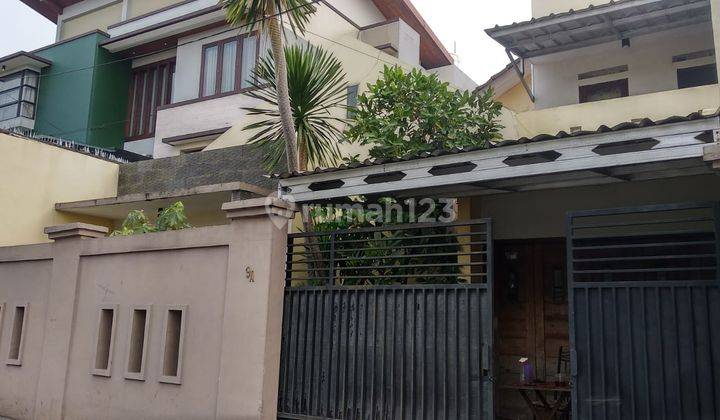 Rumah 2 Lantai Bagus SHM di Cilandak, Jakarta Selatan