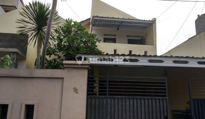 Rumah 2 Lantai Bagus SHM di Cilandak, Jakarta Selatan
