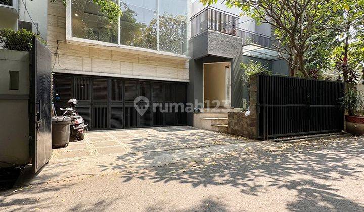 Rumah 2 Lantai Bagus SHM di Antasari, Jakarta Selatan 1