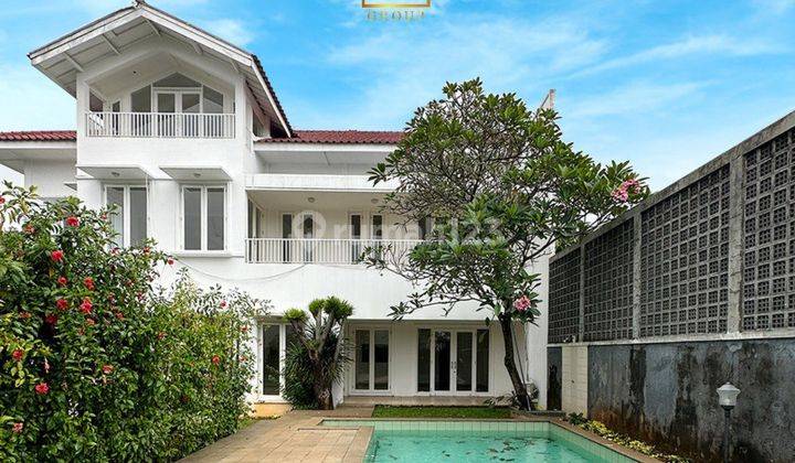 Rumah Bagus Semi Furnished SHM di Cipete, Jakarta Selatan 2