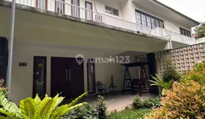 Rumah 2 Lantai Sudah Renovasi SHM di Pejaten, Jakarta Selatan 2