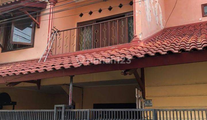 Rumah 2 Lantai Unfurnished SHM di Pasar Minggu, Jakarta Selatan 1