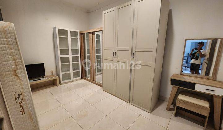 Rumah Bagus Semi Furnished SHM di Bintaro, Jakarta Selatan 1