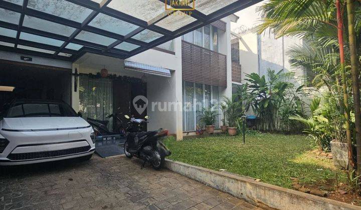 Rumah 2 Lantai Bagus SHM di Pondok Indah, Jakarta Selatan 2