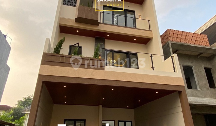 Bebas Banjir, Rumah, 3 Lantai, SHM, bisa KPR