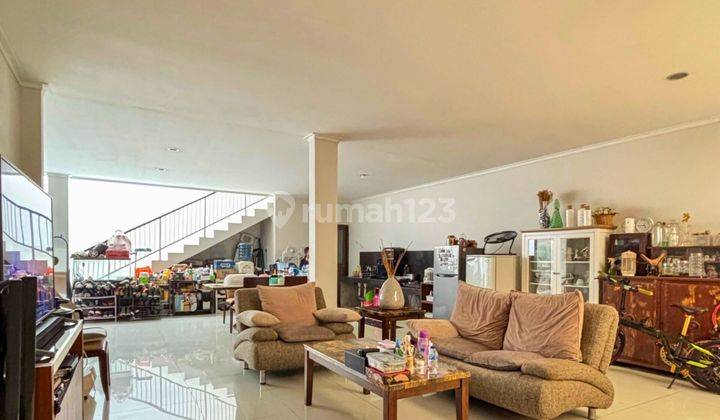 Rumah 2 Lantai Bagus SHM di Kebayoran Baru, Jakarta Selatan 2