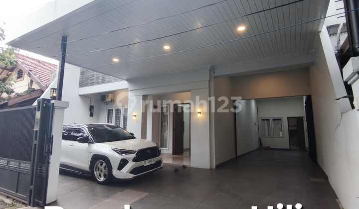 Bebas Banjir, Kost, 2 Lantai, SHM, Full Furnished Bebas Banjir, Kost, 2 Lantai, SHM, Full Furnished