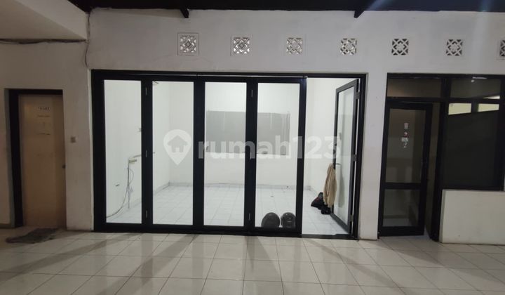 House, 2 Floors, SHM, Near MRT Access, in Kebayoran Baru House, 2 Floors, SHM, Near MRT Access, in Kebayoran Baru