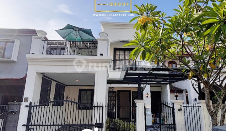 Rumah, 2 Lantai, SHM, Dekat Pusat Perbelanjaan, Bebas Banjir