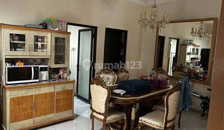 Rumah 2 Lantai Bagus SHM di Bintaro, Tangerang Selatan 2