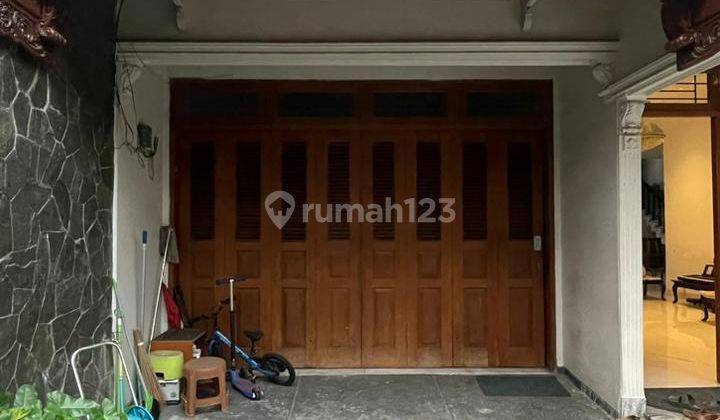 Rumah 2 Lantai Bagus Furnished di Kebayoran Baru, Jakarta Selatan 2