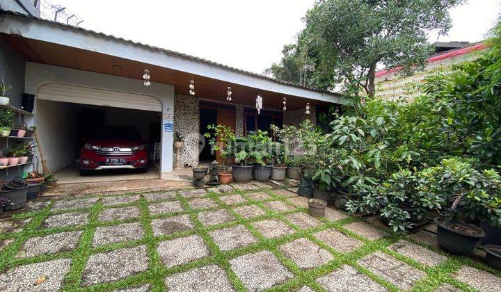 Rumah Bagus SHM di Kemang, Jakarta Selatan 1