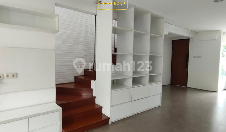 Rumah Bagus Unfurnished SHM Rempoa, Tangerang Selatan 2