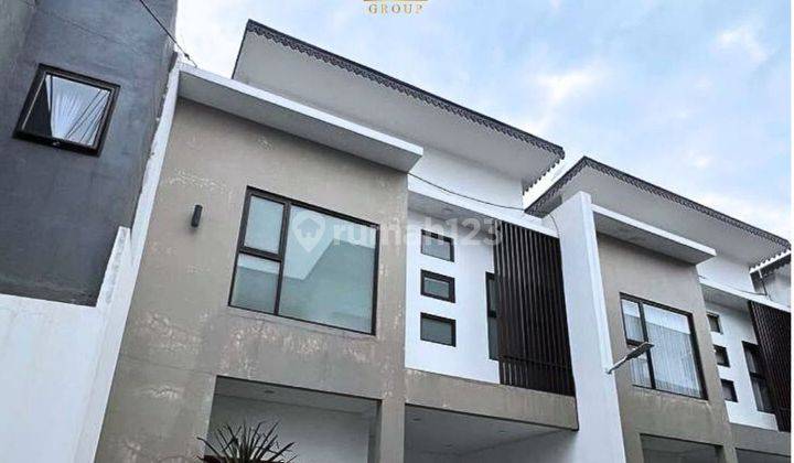 Rumah 2 Lantai Bagus SHM di Jagakarsa, Jakarta Selatan 1