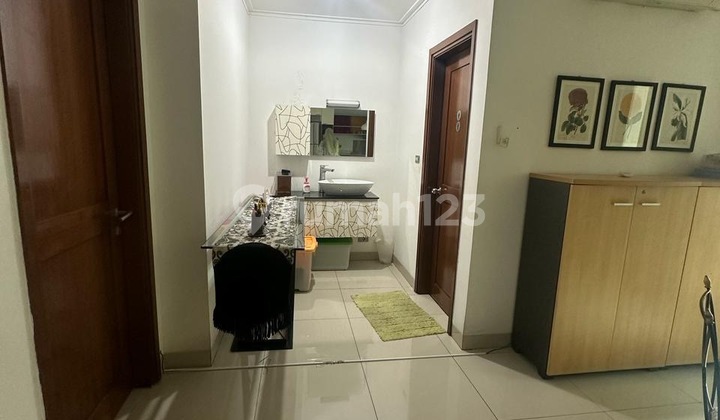 Rumah Kontrakan Bagus Furnished Gandaria, Jakarta Selatan 2