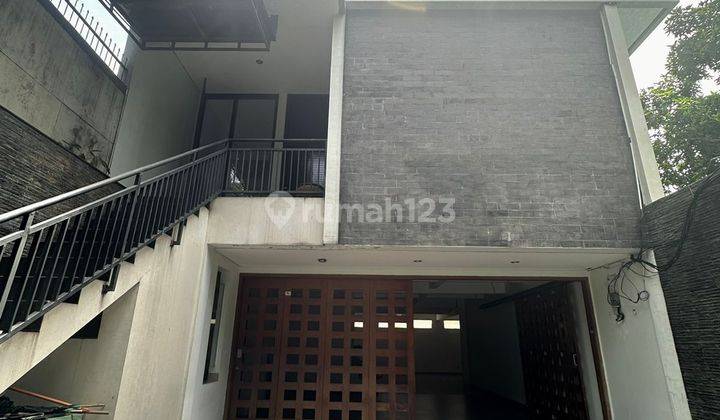 Rumah Kontrakan 3 Lantai Bagus SHM di Senopati, Jakarta Selatan 1