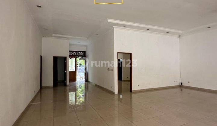 Rumah Butuh Minim Renovasi Unfurnished SHM Kemang, Jakarta Selatan 2