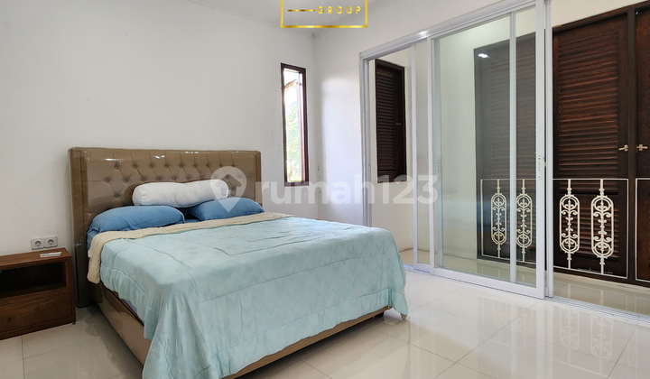 Rumah Bagus Semi Furnished SHM Cilandak, Jakarta Selatan 2