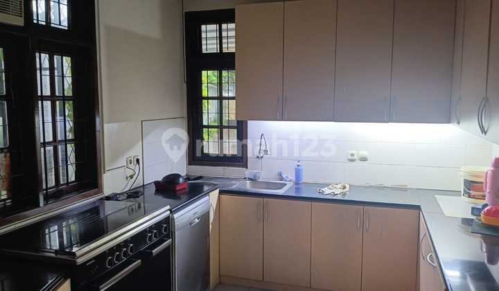 Bebas Banjir, Rumah, 2 Lantai, Siap Huni