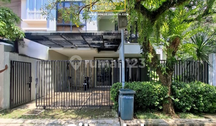 Bebas Banjir, Rumah, 2 Lantai, SHM, Siap Huni