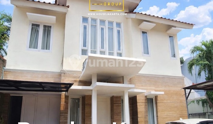 Siap Huni, Rumah, 2 Lantai, Dekat Pusat Perbelanjaan Siap Huni, Rumah, 2 Lantai, Dekat Pusat Perbelanjaan