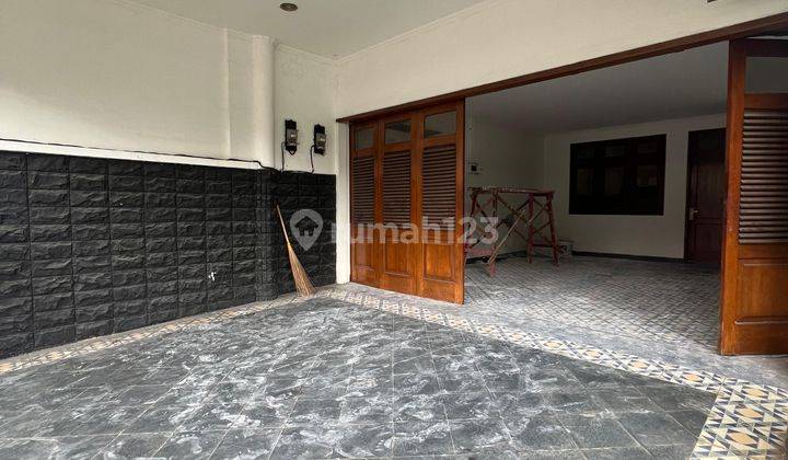 Rumah Kontrakan 2 Lantai Bagus SHM di Pejaten, Jakarta Selatan 2