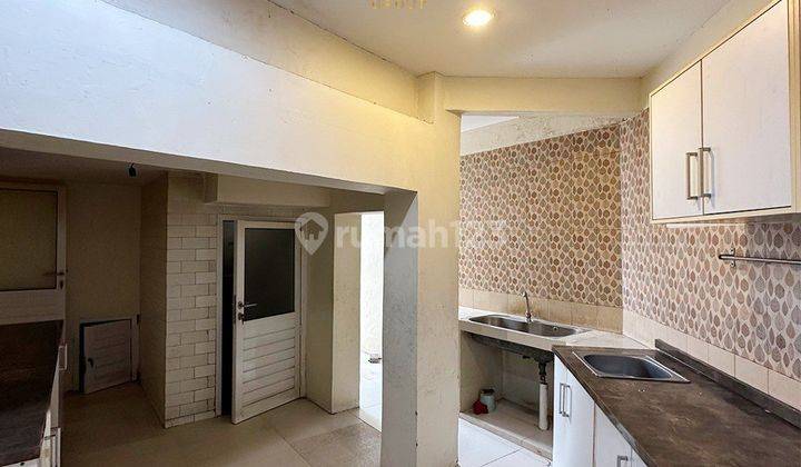 Rumah Butuh Renovasi Unfurnished SHM di Menteng, Jakarta Pusat 2