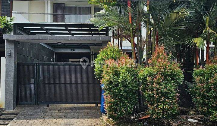 Rumah 2 Lantai Bagus SHM di Pondok Indah, Jakarta Selatan 1