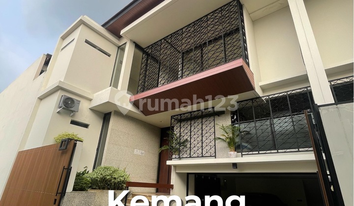Rumah Bagus Semi Furnished SHM Kemang, Jakarta Selatan