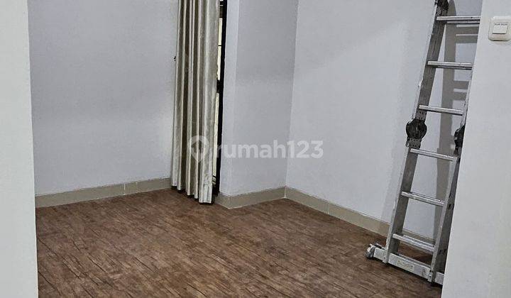 Rumah Kontrakan Bagus Semi Furnished di Ciputat, Tangerang Selatan 2