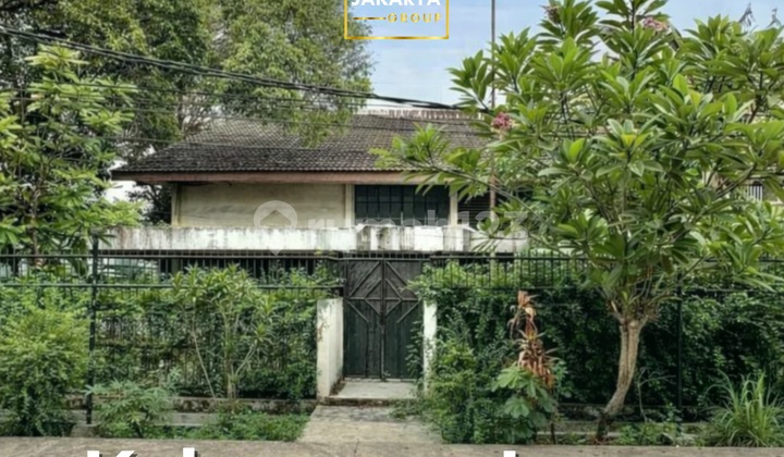 Bebas Banjir, Rumah, 2 Lantai, SHM, di Kebayoran Lama