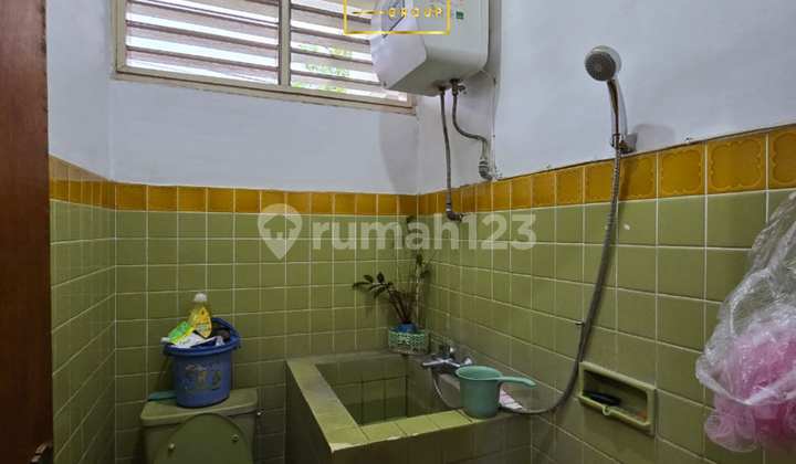 Bebas Banjir, Rumah, 1 Lantai, SHM, Dekat Akses Transjakarta