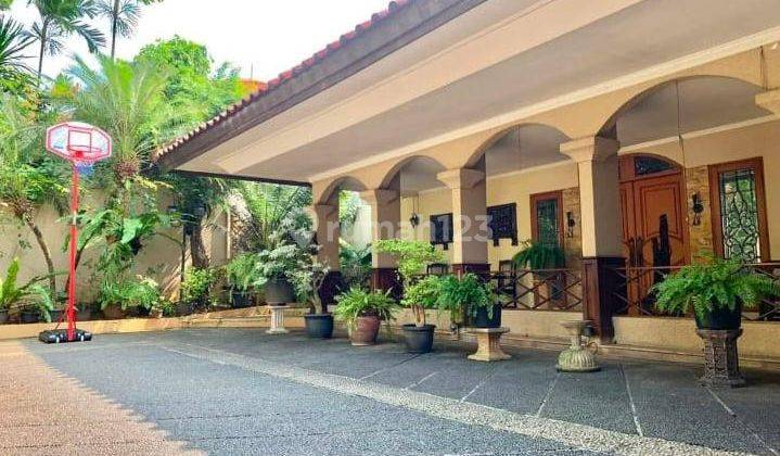 Rumah 2 Lantai Bagus SHM di Kemang, Jakarta Selatan 2